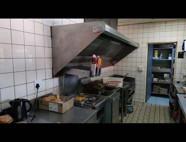 RETAIL PROPERTY TO RENT IN DIE BULT